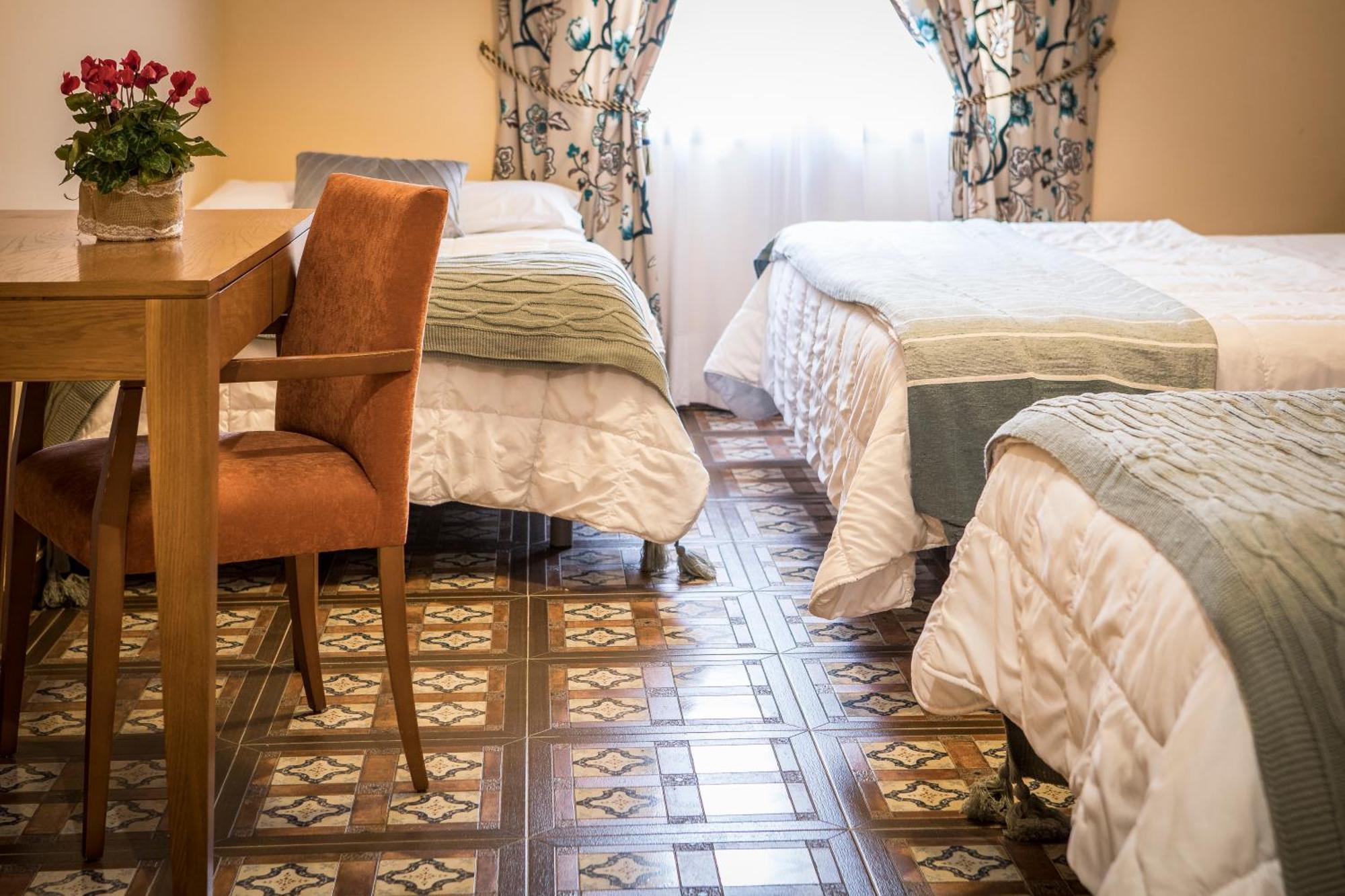 Hotel Casa Jose Diaz San Agustin De Guadalix Ngoại thất bức ảnh